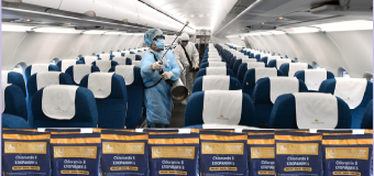 Khử trùng cho máy bay Vietnam Airlines